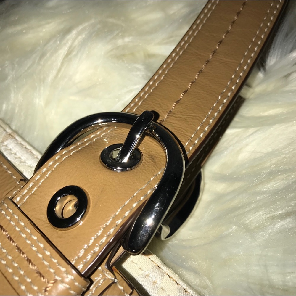 Coach Handbag - Picture 3 of 7